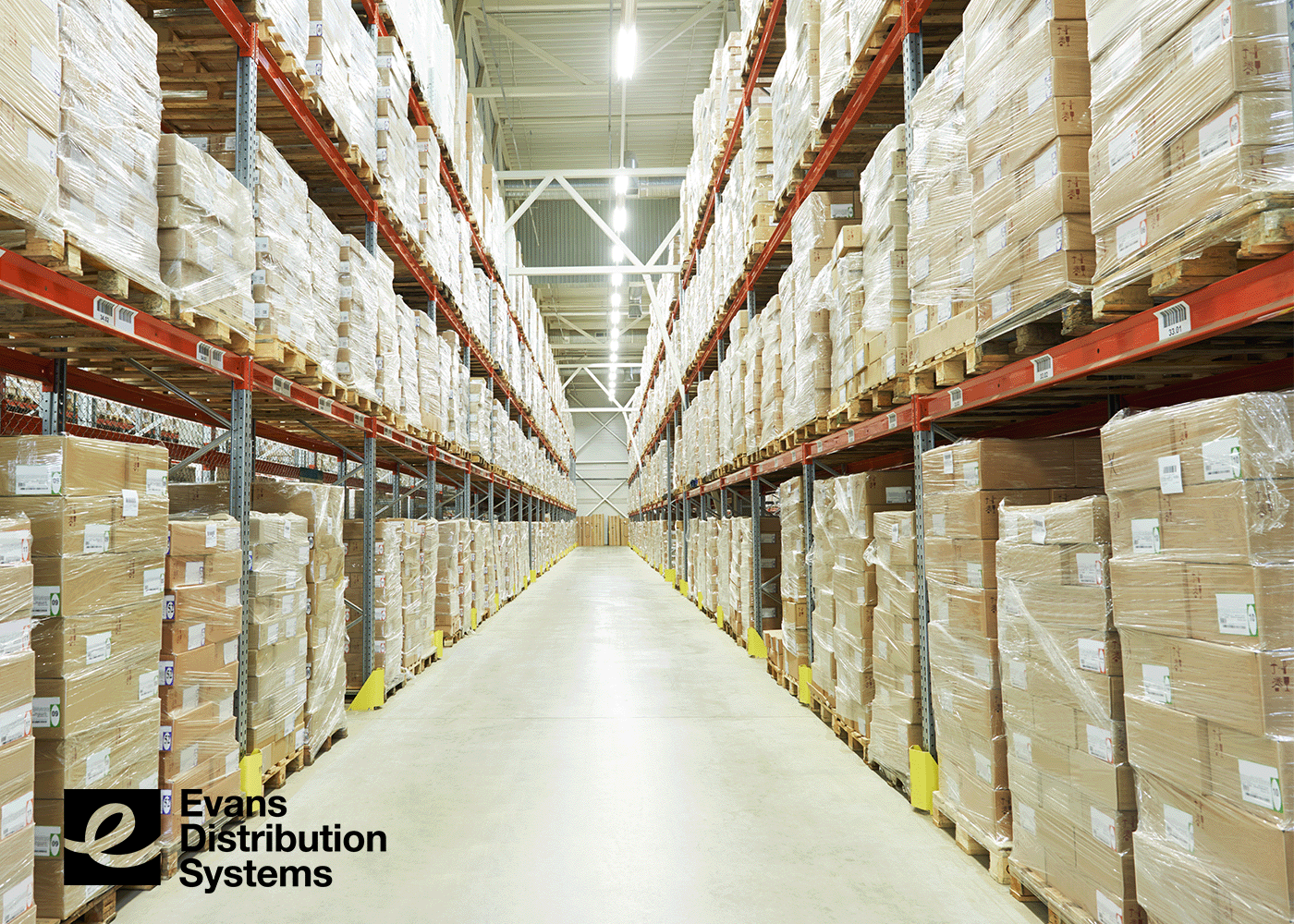 Flexible Warehousing Graphic. Image of an aisle in a warehouse.