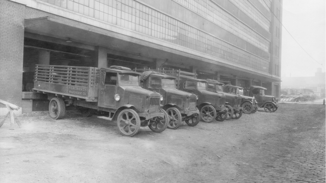 Merchants Forwarding trucks, 1929